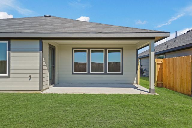 205 Homestead Court, Dayton, TX 77535