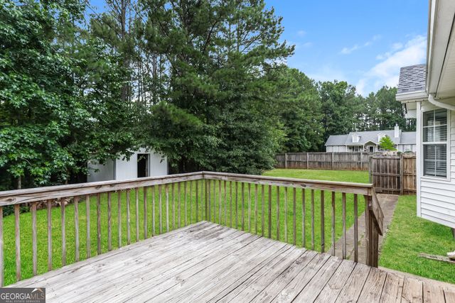800 Pointe Trail, Locust Grove, GA 30248