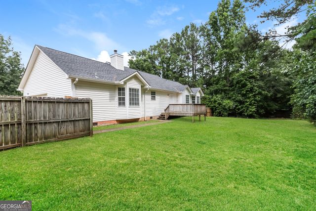 800 Pointe Trail, Locust Grove, GA 30248