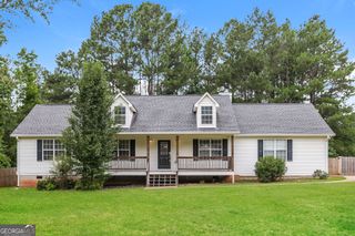 800 Pointe Trail, Locust Grove, GA 30248