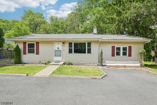 104 Leland Trl, Hopatcong Boro, NJ 07843