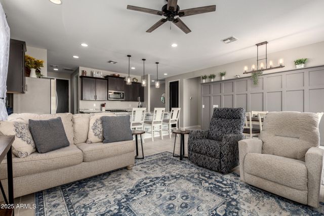 17454 W RED FOX Road, Surprise, AZ 85387