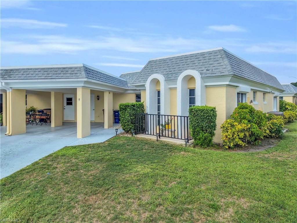 9 Regency CT, LEHIGH ACRES, FL 33936 — photo 3