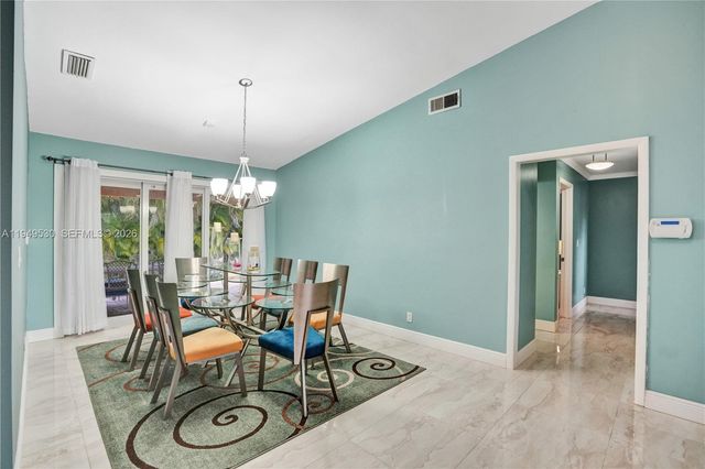 11201 NW 4th Court, Plantation, FL 33325