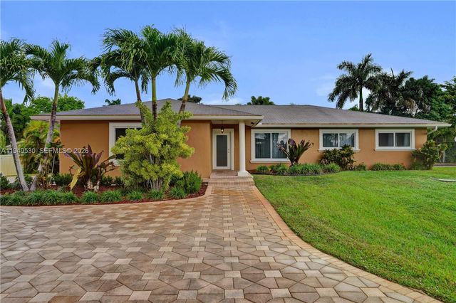 11201 NW 4th Court, Plantation, FL 33325
