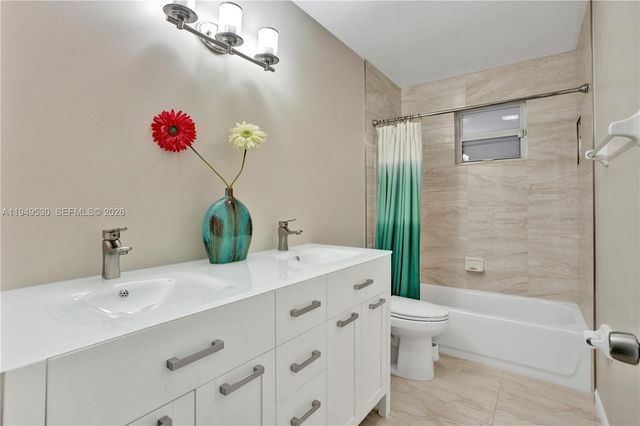 11201 NW 4th Court, Plantation, FL 33325