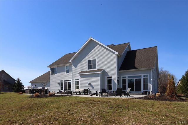 9103 Whistling Swan Lane, Manlius, NY 13104