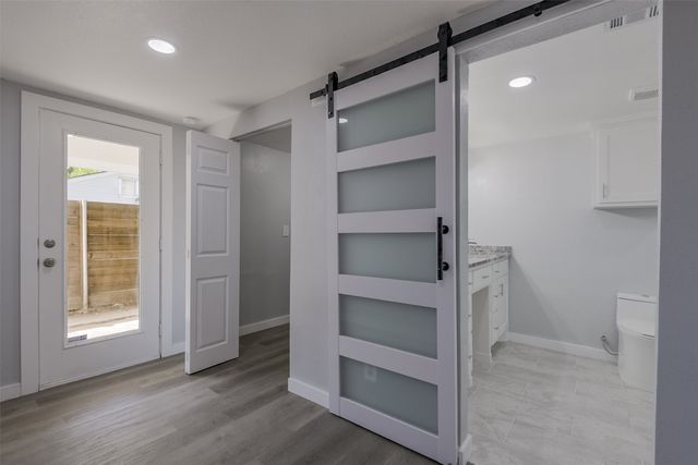 1507 N Preston Street, Ennis, TX 75119