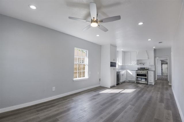 1507 N Preston Street, Ennis, TX 75119