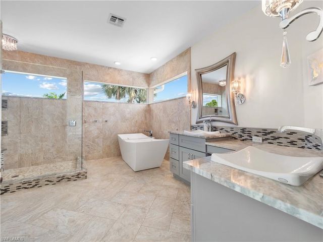 5539 Natoma DR, Fort Myers, FL 33919