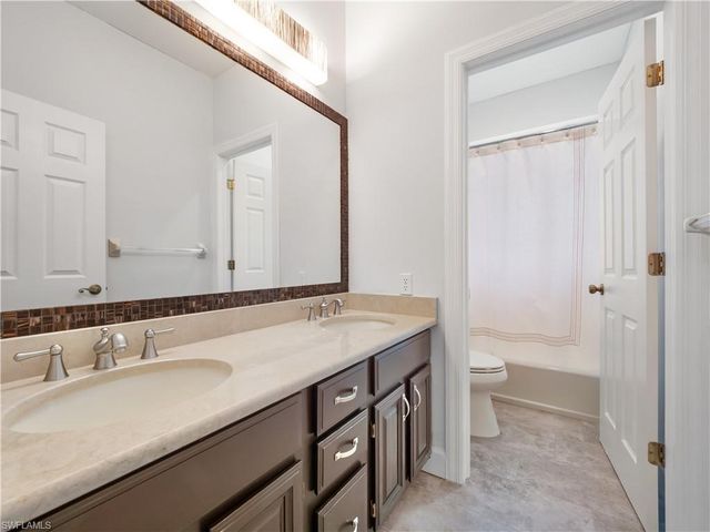 5539 Natoma DR, Fort Myers, FL 33919