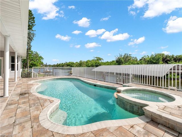 5539 Natoma DR, Fort Myers, FL 33919