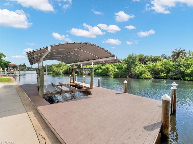 5539 Natoma DR, Fort Myers, FL 33919