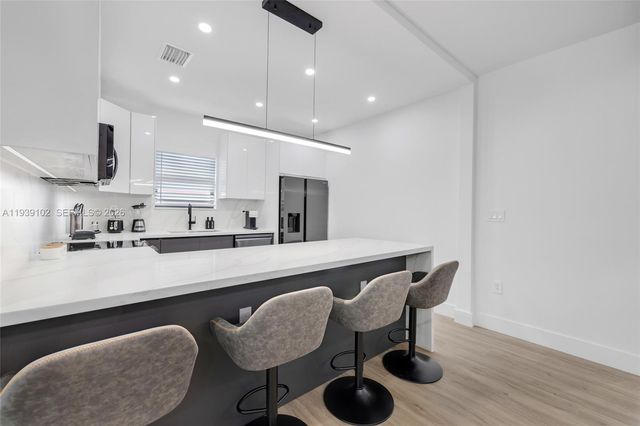 121 NW 53rd St, Miami, FL 33127