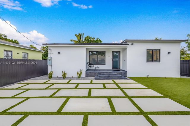 121 NW 53rd St, Miami, FL 33127