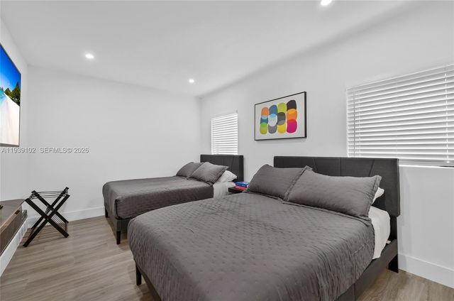 121 NW 53rd St, Miami, FL 33127