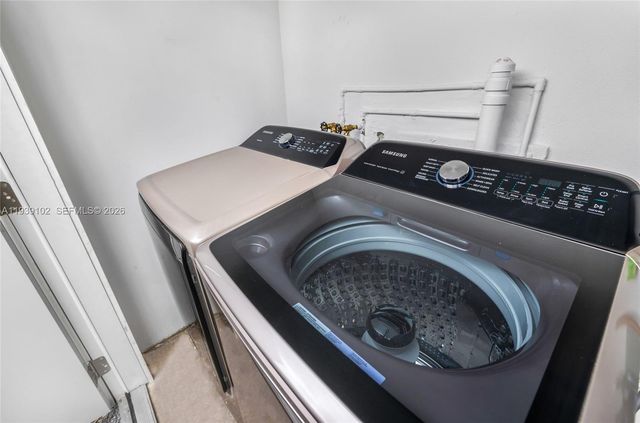 121 NW 53rd St, Miami, FL 33127