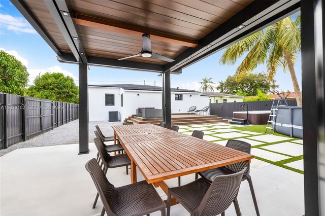 121 NW 53rd St, Miami, FL 33127