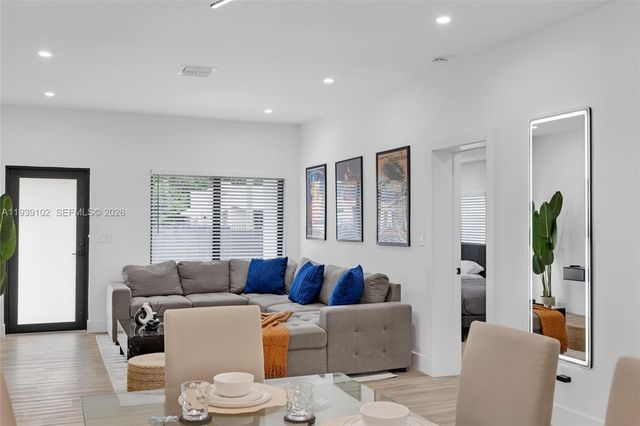 121 NW 53rd St, Miami, FL 33127