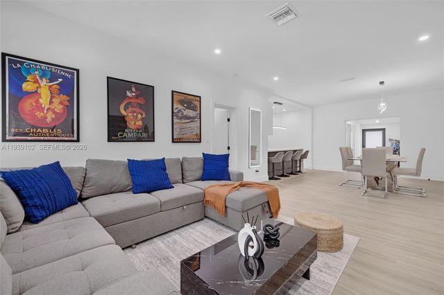 121 NW 53rd St, Miami, FL 33127