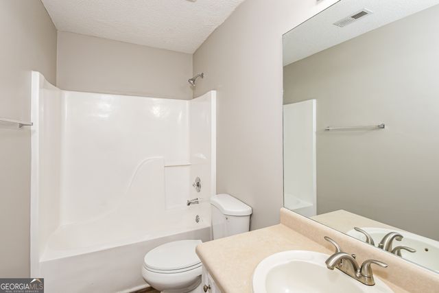 1016 Saddle Brooke Drive, Dallas, GA 30132