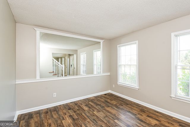 1016 Saddle Brooke Drive, Dallas, GA 30132