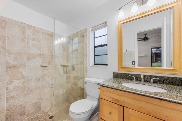 425 Shadow Wood Ln, Coral Springs, FL 33071