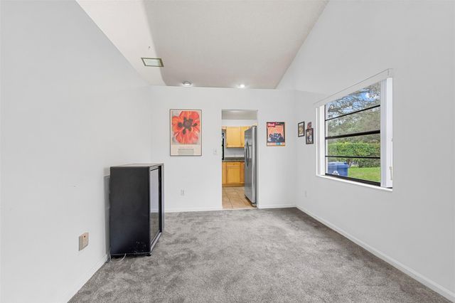 425 Shadow Wood Ln, Coral Springs, FL 33071