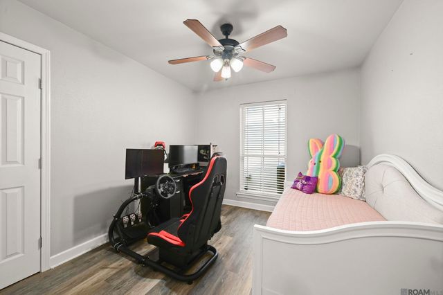 25422 Homestead Dr, Denham Springs, LA 70726