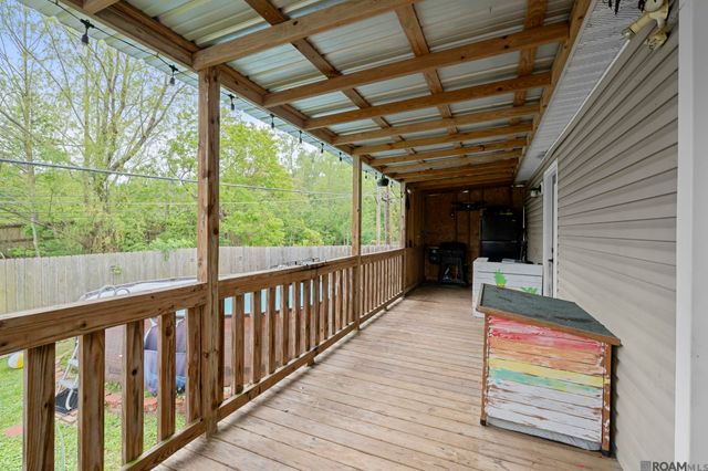 25422 Homestead Dr, Denham Springs, LA 70726