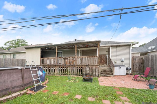 25422 Homestead Dr, Denham Springs, LA 70726