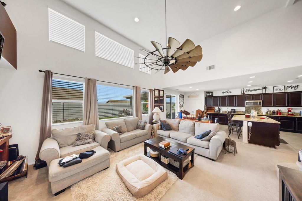 Image 13 of property listing at 15795 Hammett Court, Moreno Valley, CA 92555