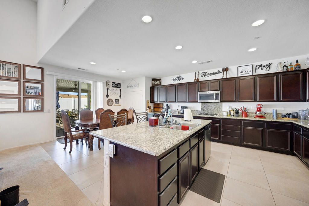Image 5 of property listing at 15795 Hammett Court, Moreno Valley, CA 92555