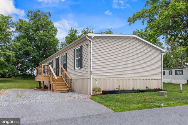 28-A OAK KNOLL EST, Elizabethtown, PA 17022