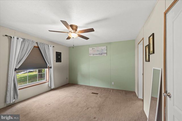 28-A OAK KNOLL EST, Elizabethtown, PA 17022