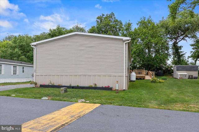 28-A OAK KNOLL EST, Elizabethtown, PA 17022