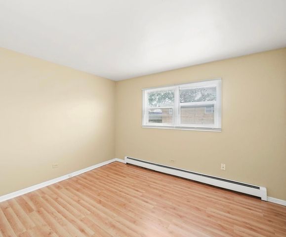1213 N 34TH Avenue 16, Melrose Park, IL 60160