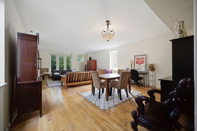 1412 W Diversey Parkway B, Chicago, IL 60614