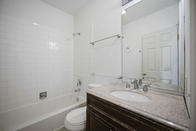 1412 W Diversey Parkway B, Chicago, IL 60614