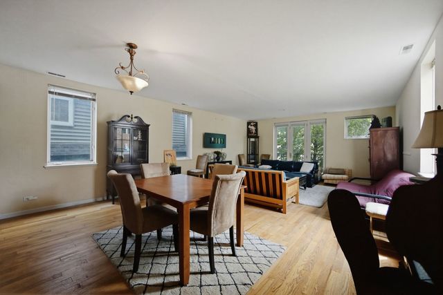 1412 W Diversey Parkway B, Chicago, IL 60614