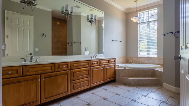 617 SE 47TH LOOP, Ocala, FL 34480