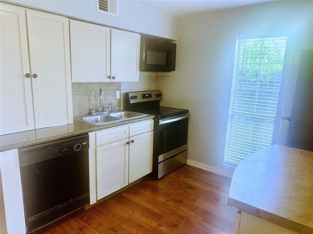 3214 Hutchins Street 2, Houston, TX 77004