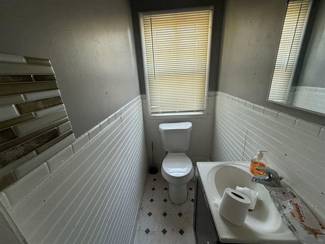 10812 Balfour Road, Detroit, MI 48224