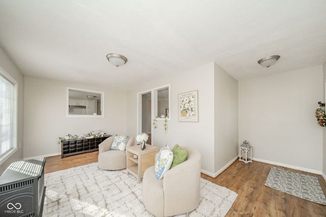 1521 E 1700 N, Summitville, IN 46070