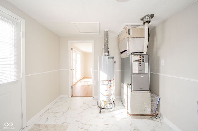 1521 E 1700 N, Summitville, IN 46070