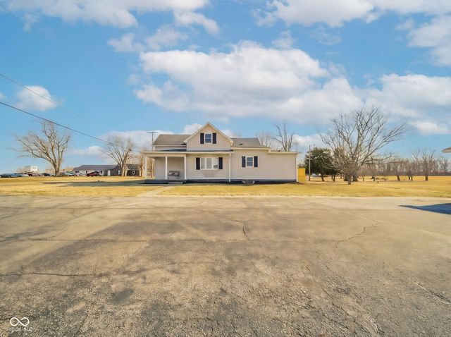 1521 E 1700 N, Summitville, IN 46070