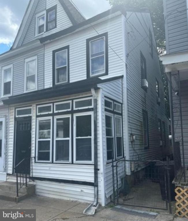51 VINE ST, Trenton, NJ 08638