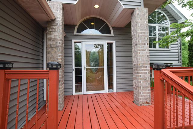 5756 Woodbridge Drive, Savage, MN 55378
