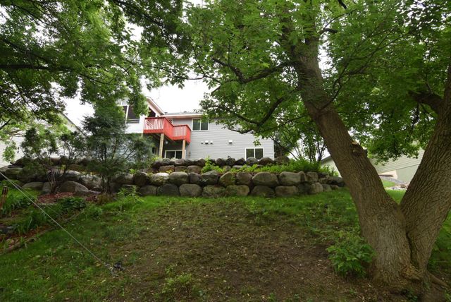 5756 Woodbridge Drive, Savage, MN 55378