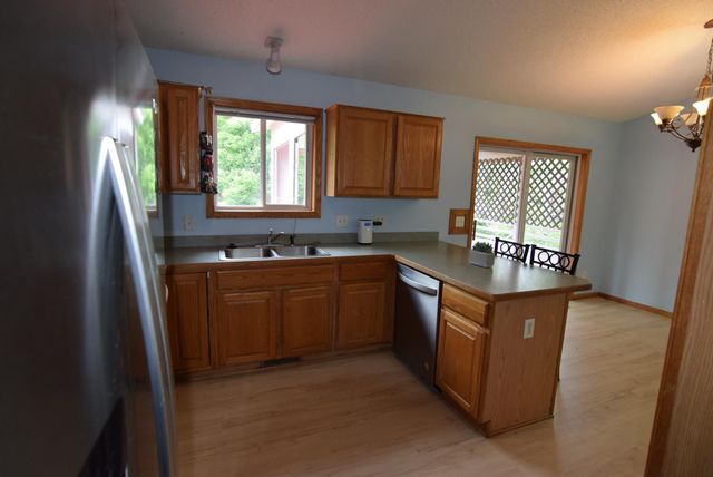 5756 Woodbridge Drive, Savage, MN 55378